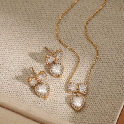 Exquisite Heart Bow Radiance Set